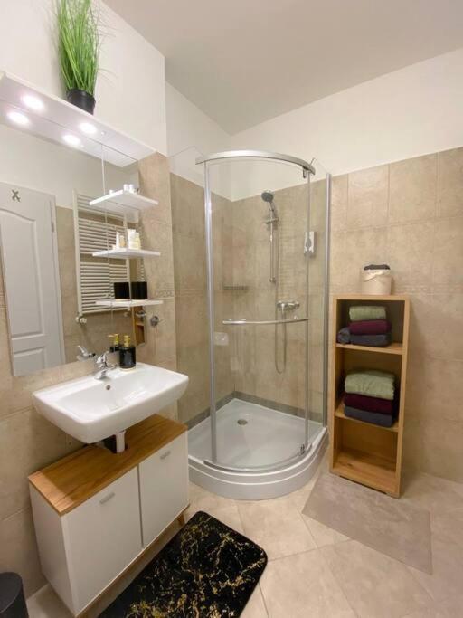 H & A Suite Gozsdu - The 1001 Nights Suite Budapest Ngoại thất bức ảnh